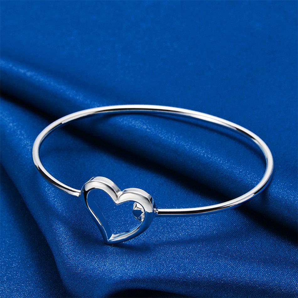 Luxurious 925 Sterling Silver Exquisite Heart-shaped Bracelet for Women's Fashion Parties, Wedding Jewelry