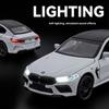 1:32 BMW M8 Exquisites Legierungs-Sportwagenmodell Simulation Rennsport Pull-Back-Spielzeug Jungen Superauto Sammlerstück Dekoration Jungen Geschenke