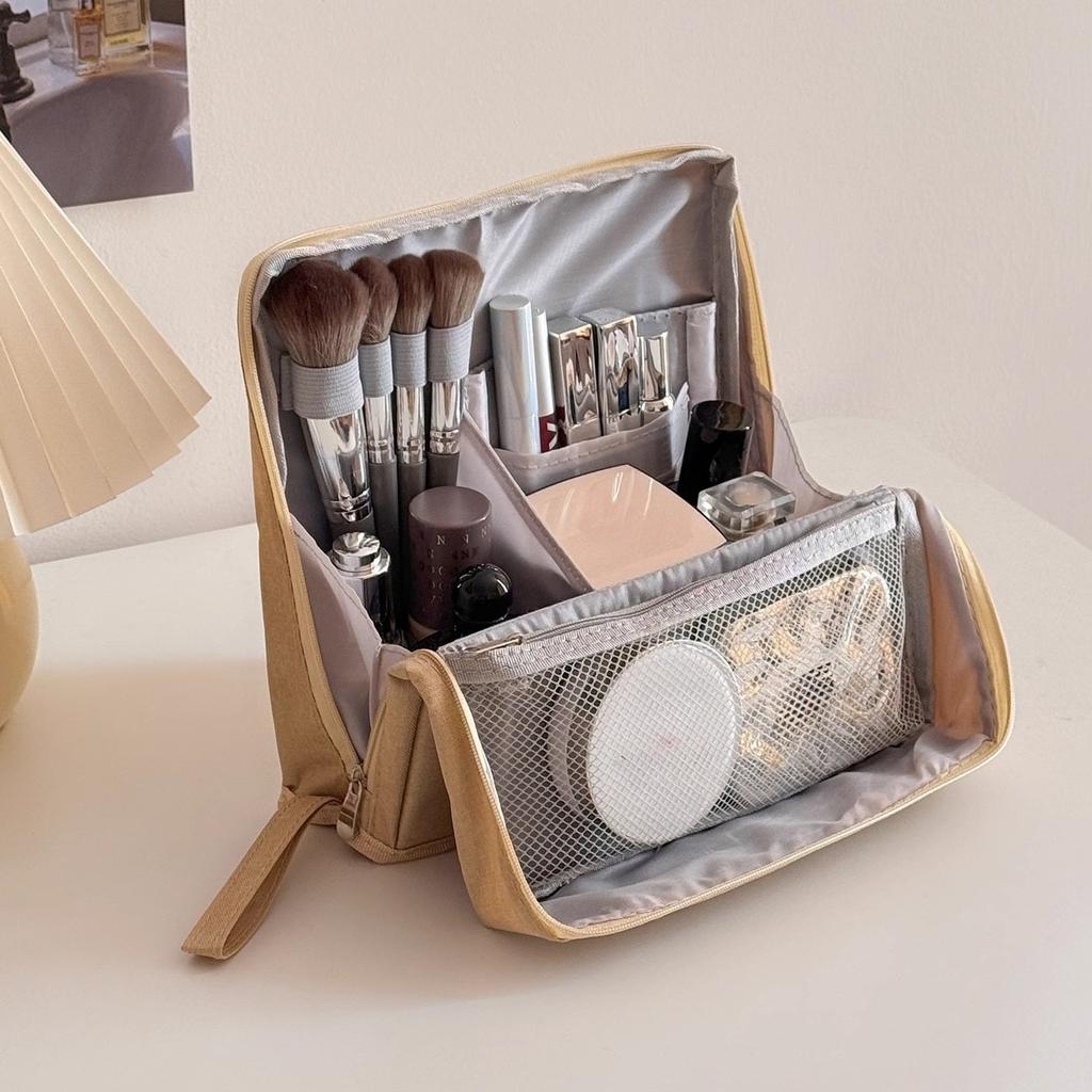 Women Vertical Makeup Bag Standable Large Capacity Skincare Storage Bag Partitioned Multi-Compartment Cosmetic Organizer