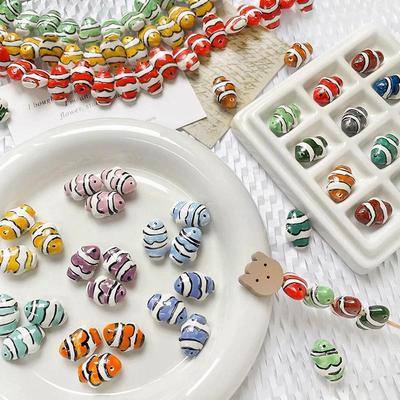 Perla in Ceramica Pesce a Strisce Dipinta a Mano per Gioielli Fai da Te Collana Bracciale Ciondolo