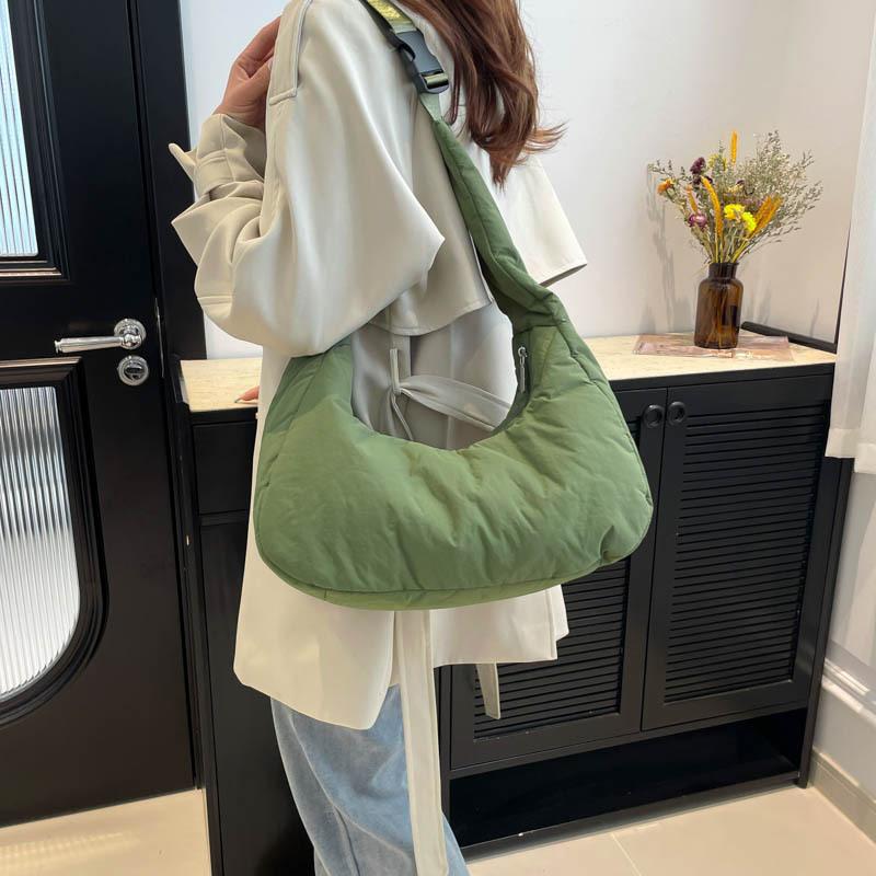 Bag Women's Bag Large Capacity Autumn and Winter New Sponge Bag Soft Waxy Shoulder Tote Bag Versatile Retro Messenger Women's Bag