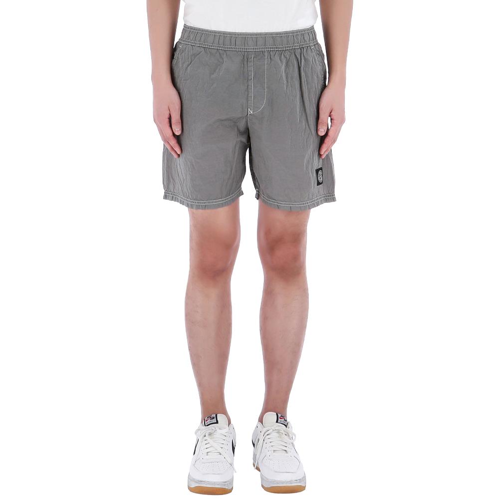 Stone Island zip-pocket shorts K1S15L100013S0019-V0061