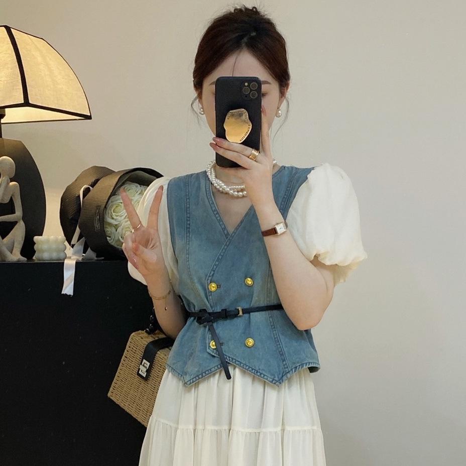 Women's Denim Two-Piece Dress for Summer 2026: Slimming, Petite Fit with Short-Sleeved Jacket and Mid-Length Skirt.