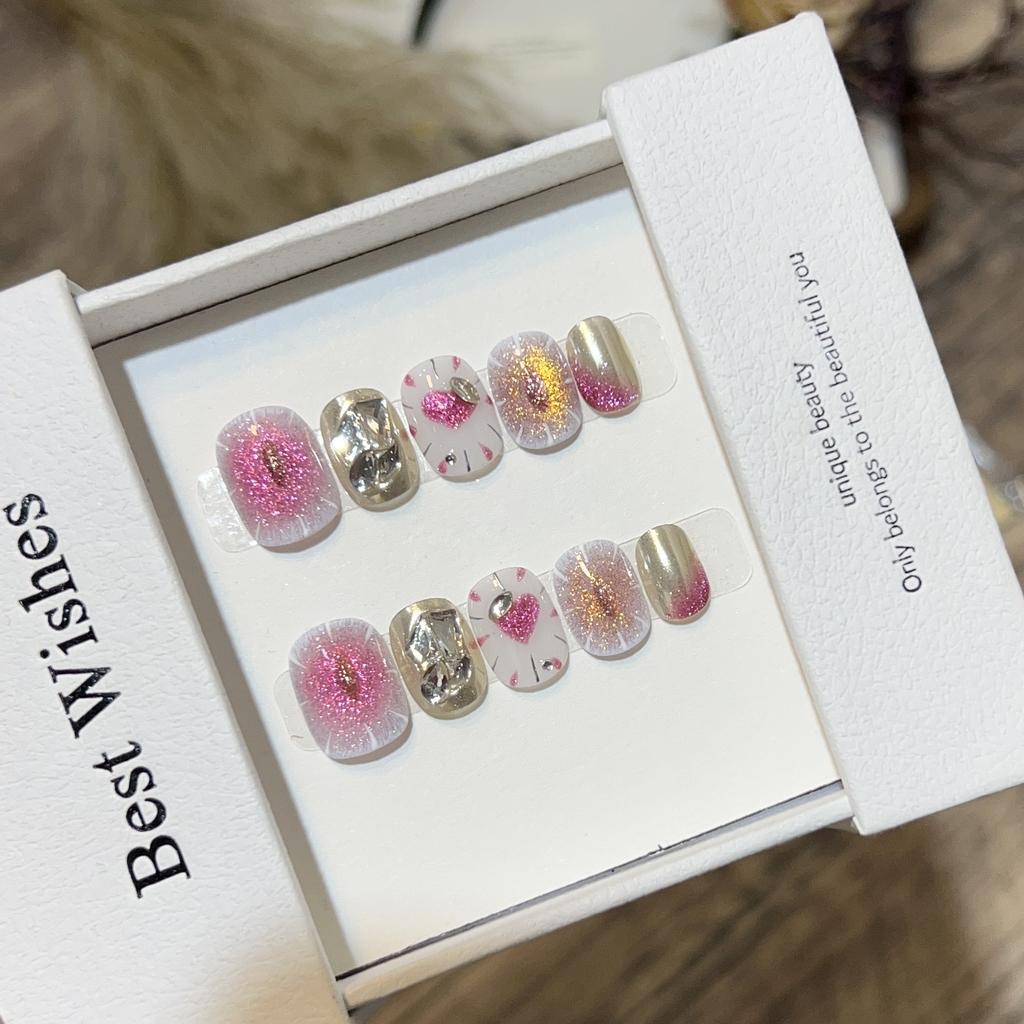 Pure Hand-wearing Armor Short Sweet and Cool Girl Cat Eye Nail Art Hand-painted Demon Eye Fake Nail Removable Nails