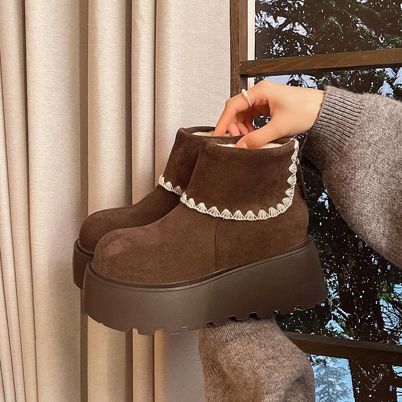 

Женские зимние легкие теплые дутые сноубутсы на толстой подошве, нескользящие износостойкие повседневные кроссовки, плюшевые хлопковые ботинки Мартин 40 коричневый