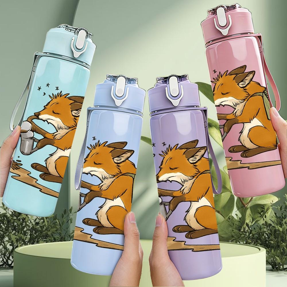 1PC Fox Digging Hole Cartoon 750ml Color Plastic Sports Water Bottle Leakproof Flip Straw Lid Suitable for Sports Office Home Use