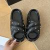 Fashion thick-soled star slippers for women to wear 2025 summer new heightening Internet celebrity beach one-word cool slippers