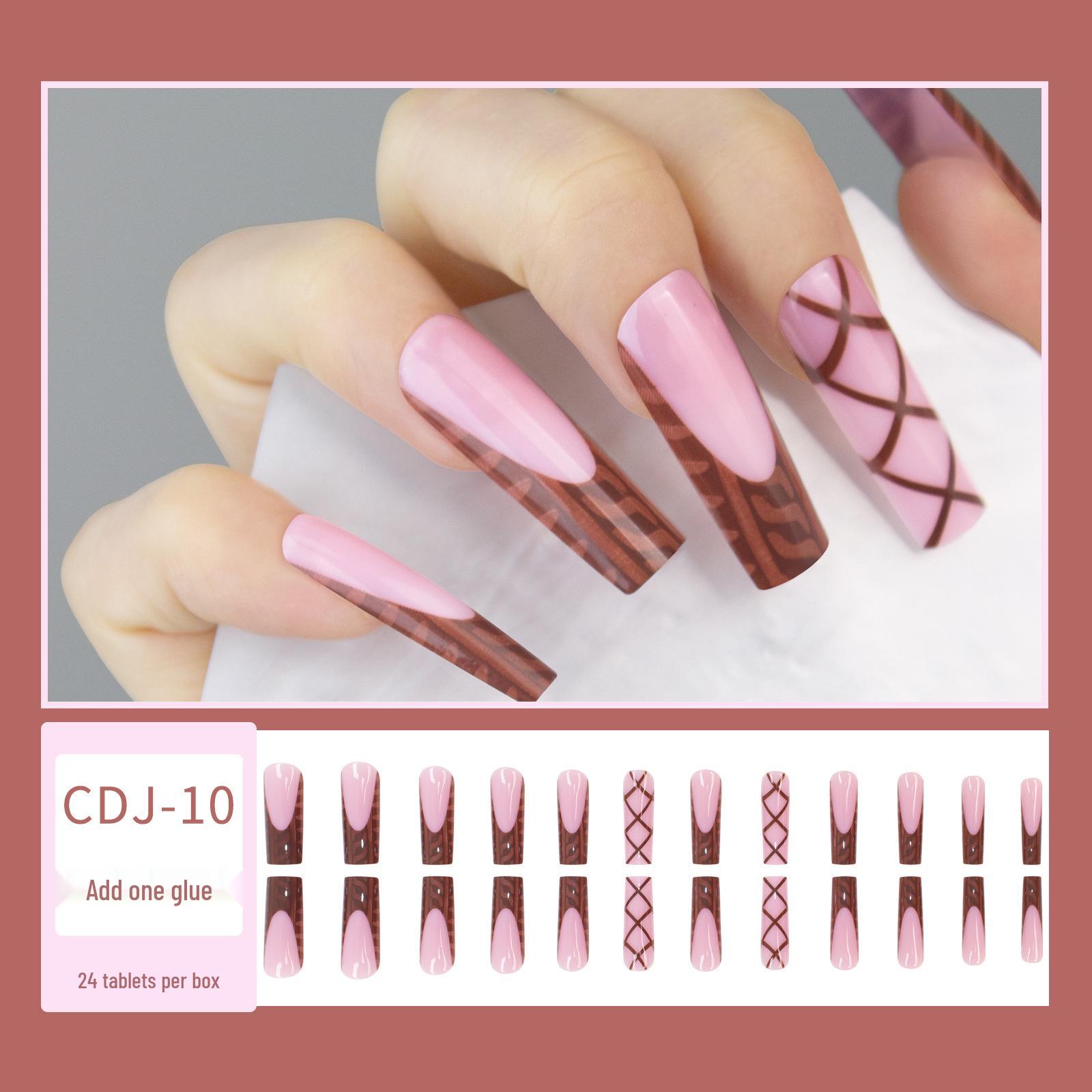 

Маникюр кофейного цвета «Крест-накрест», 24 штуки, очень длинные накладные ногти