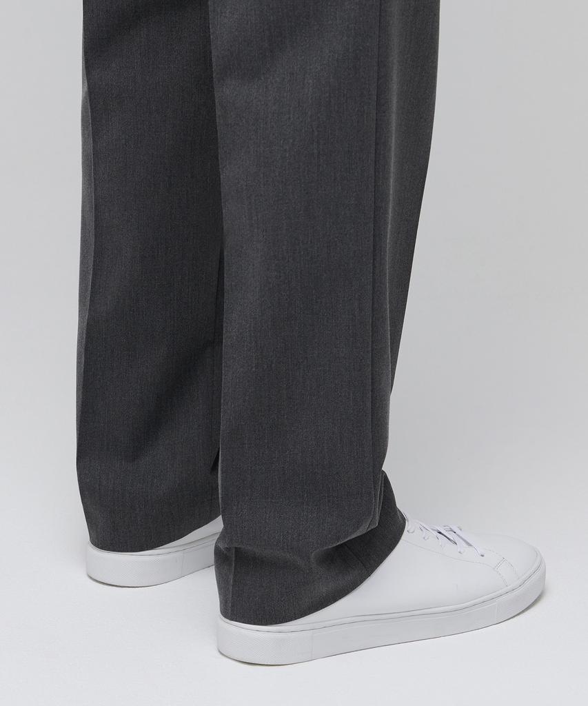 MUSINSA STANDARD Lightweight Semi-Wide Hidden Banding Slacks [Medium Gray]