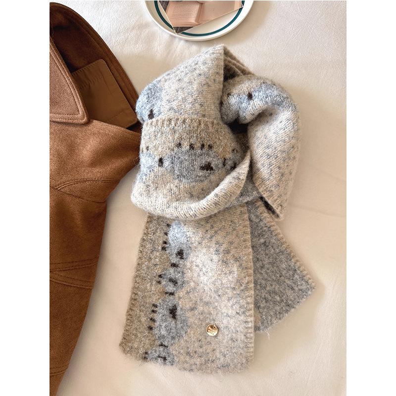 Cute Lamb Jacquard Knitted Scarf for Female Autumn and Winter Fashion Simplicity Students Knitted Warm and Cold Resistant Scarf