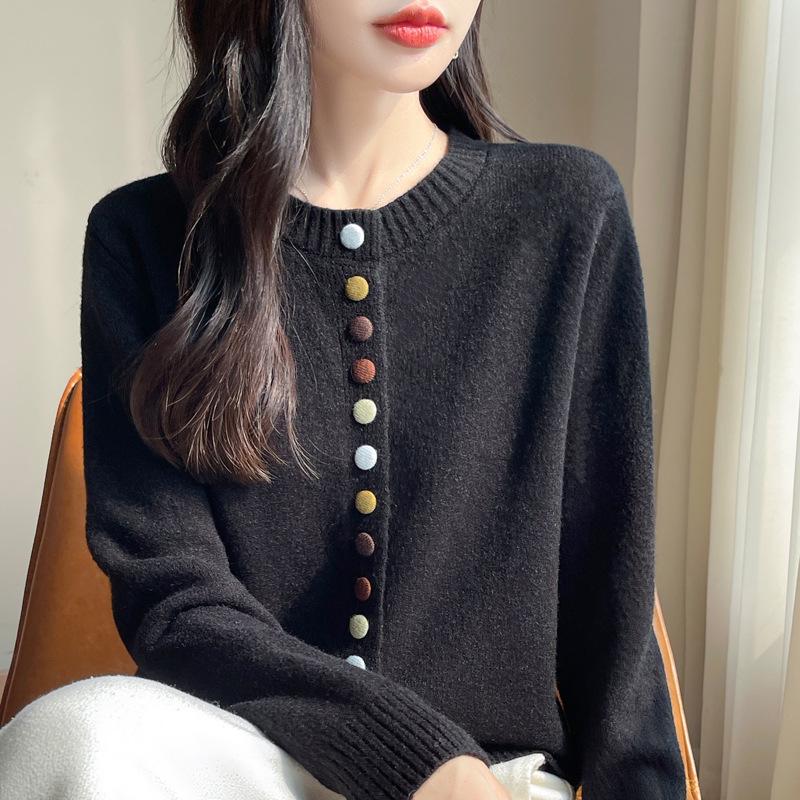 Retro Artistic Round Neck Knit Sweater - Colorful Button Casual Pullover for Women (Autumn/Winter)