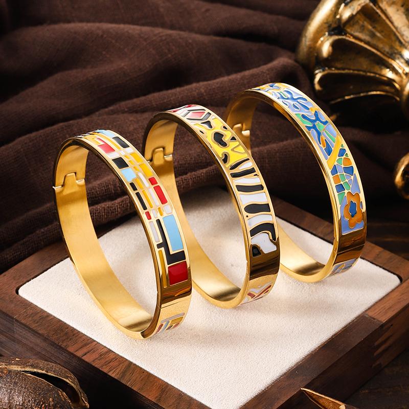 Bracciale Geometrico Aperto in Metallo Color Oro Acciaio Inossidabile Smaltato Vintage, Gioiello da Polso Geometrico Allargato Apribile, Regalo Quotidiano da Polso per Donna