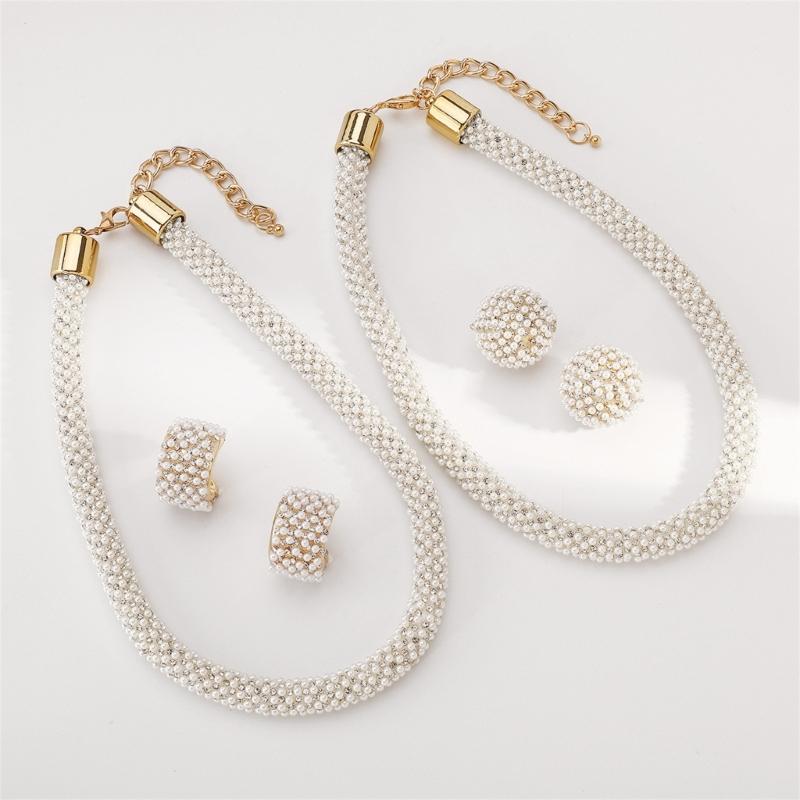 Rhinestones And Pearls Jewelry Set Versatile For Weddings Event Lightweight Design Celebration Necklace Ear Studs