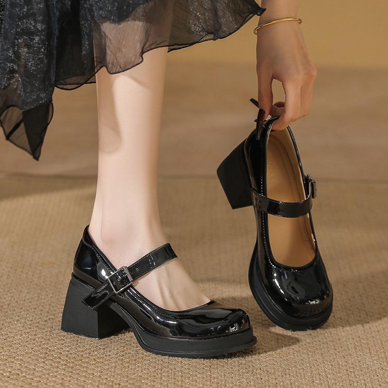 

Ретро Мэри Джейн женские уродливые милые туфли на высоком каблуке весна и осень нишевый темперамент свадебные туфли черные маленькие кожаные туфли нишевый дизайн 35