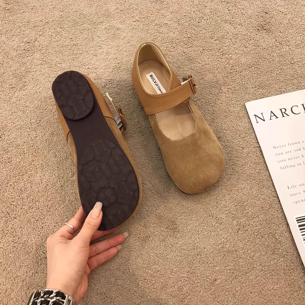 

Ugly cute retro Mary Jane shoes women s 2025 spring and autumn new one-pedal platform leather Birkenstocks big head leather shoes 40