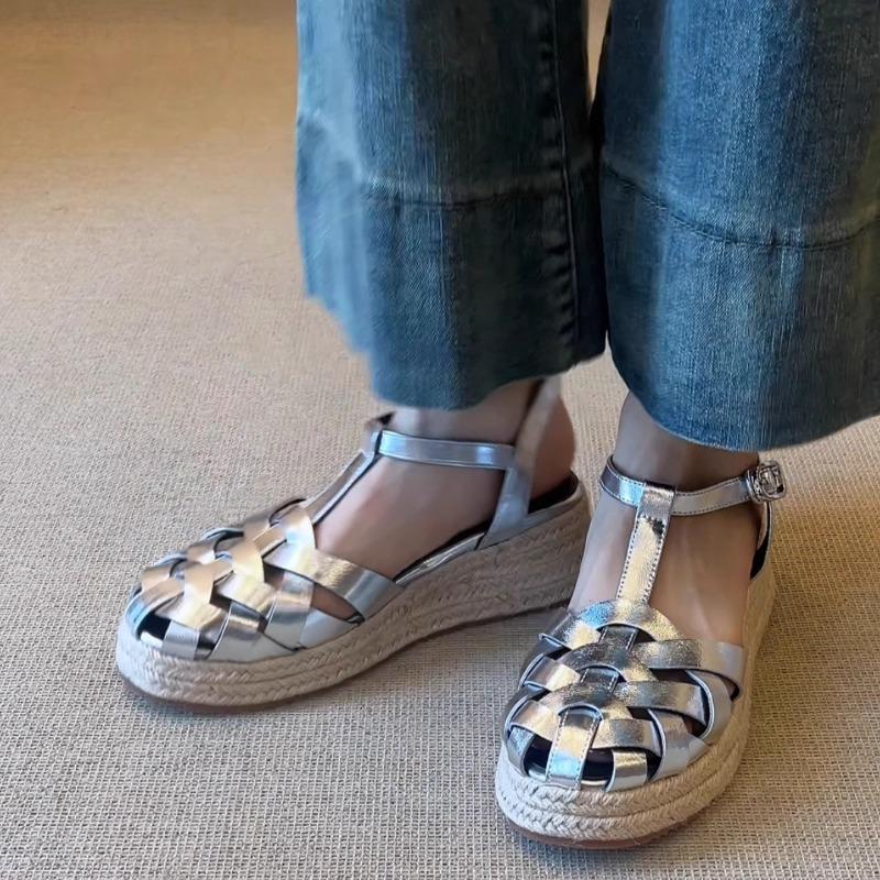 Fashion Retro Style Woven Cutout Breathable Casual Straw Platform Wedge Shoes Women's Outside Wear New Baotou Sandals