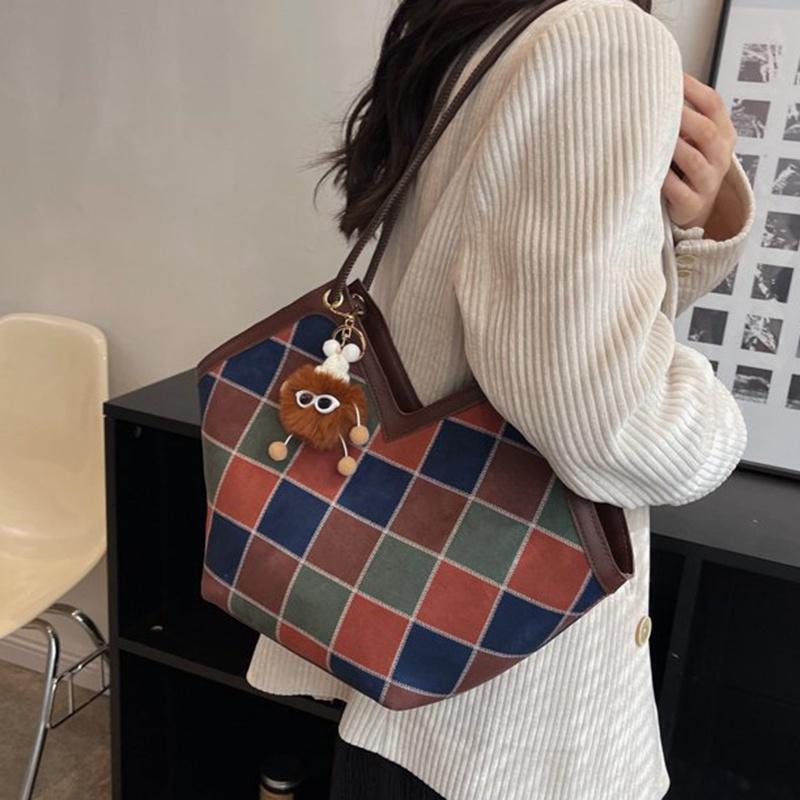 IELGY Универсальная модная матовая сумка через плечо большой емкости для женщин коричневый — фото 4