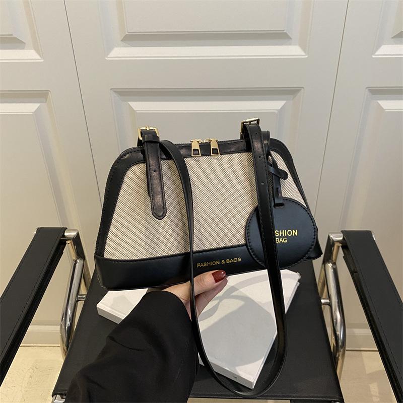 Elegant Classic Crossbody Bag Women Luxury Vintage Designer Minimalist Shoulder Bag Stylish Commuter Large Capacity Underarm Bag AVE