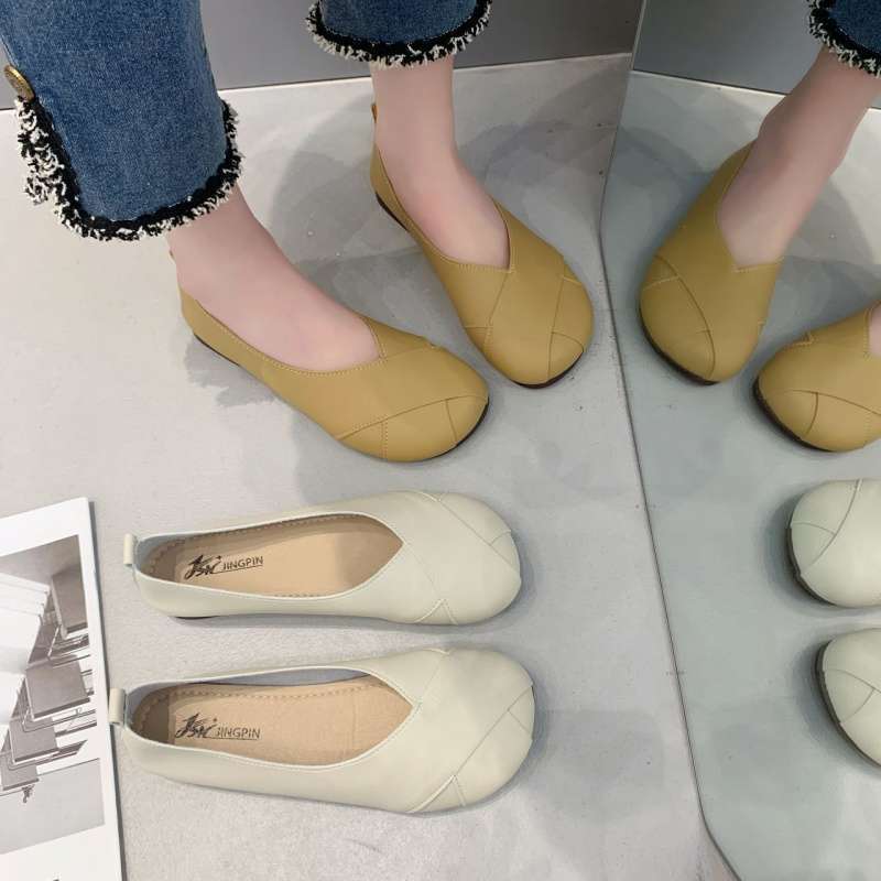 Korean version of student literature and art spring and autumn new comfortable shallow mouth mother single shoes versatile Mori flat bottom one ped