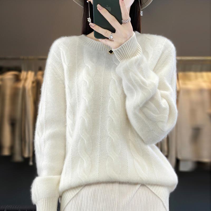 2023 Thick Cable Knit Round Neck Wool Sweater - Heavyweight, Loose Fit, Slimming Base Layer Top.