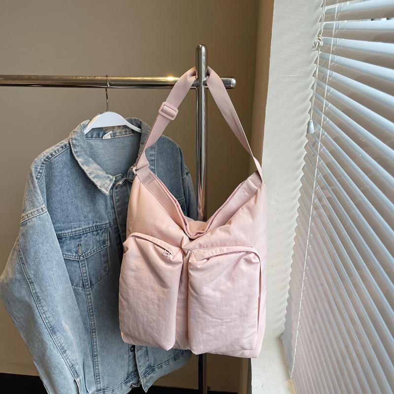 Large capacity tote bag women's bag spring and summer new simple messenger bag women's fashion commuter shoulder bag