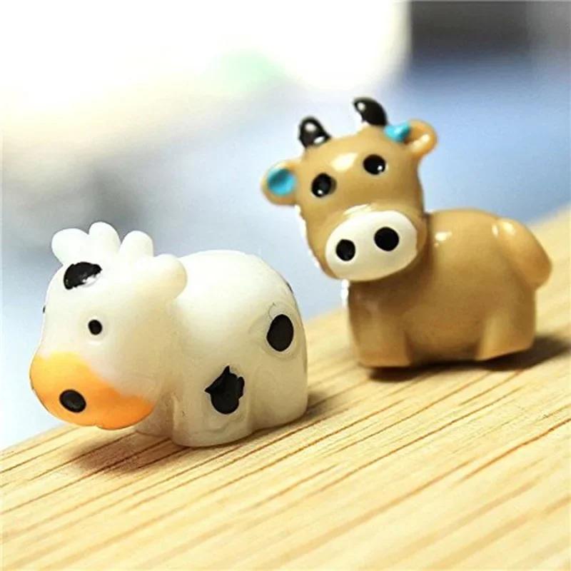 Random Style 1Pcs New Cow Animal Garden Miniature Mini Dwarf Moss Resin Craft Statue for Garden Home Decoration Accessories