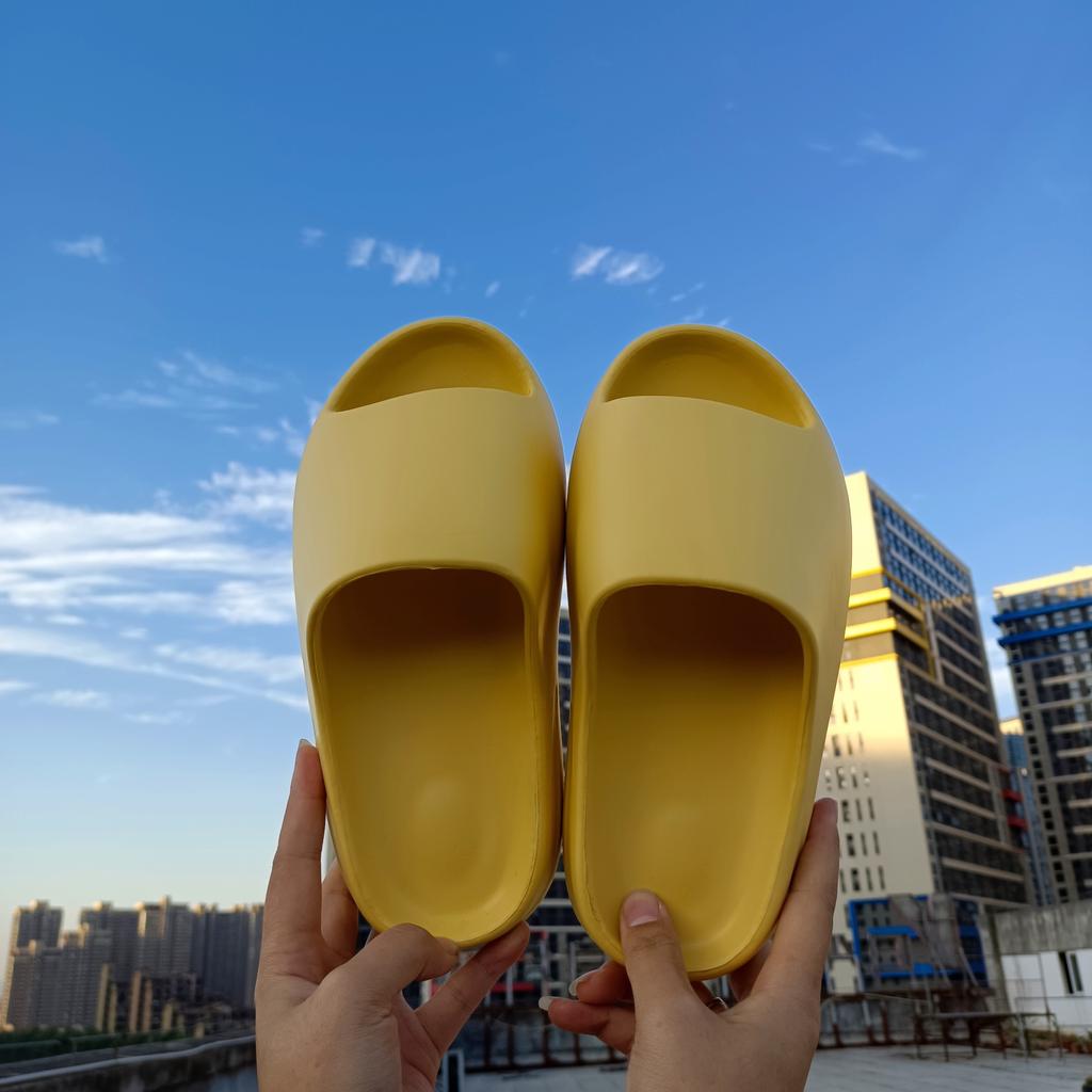 Men's New Slippers Fashion Thick-soled Non-slip Increased Indoor and Outdoor Couples EVA Sandals and Slippers