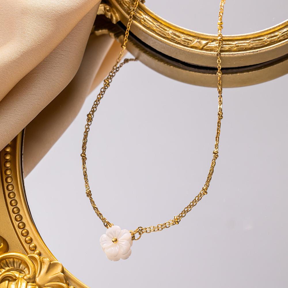 Stainless Steel Simple White Resin Flower Charm Bracelet Necklace for Women Girls Cute Flower Jewelry Sets Accessories Gifts