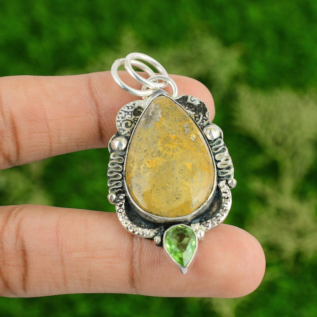 Daughters Day Sale 925 Silver Fossil Coral Gemstone Peridot Wife Pendant Jewelry