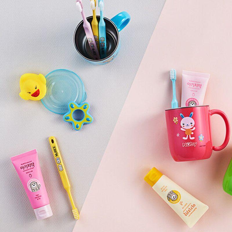 Baby Toothbrush Step 1/2