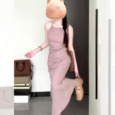 Schönes Temperament, leichtes und vertrautes Nackenträgerkleid, Retro-Nischendesign, fortschrittlicher Sinn, Sommer-Schlankheitskleid