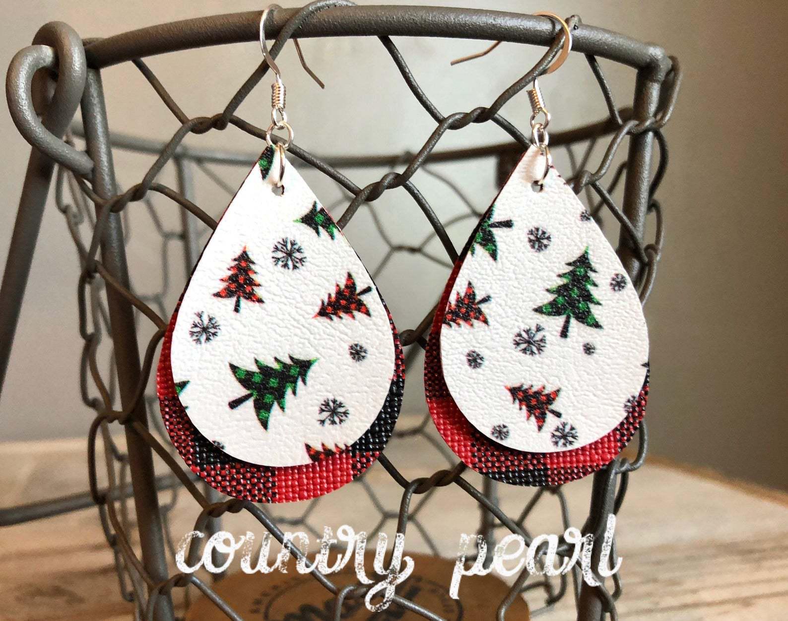 

European & American Christmas Teardrop Plaid PU Leather Earrings