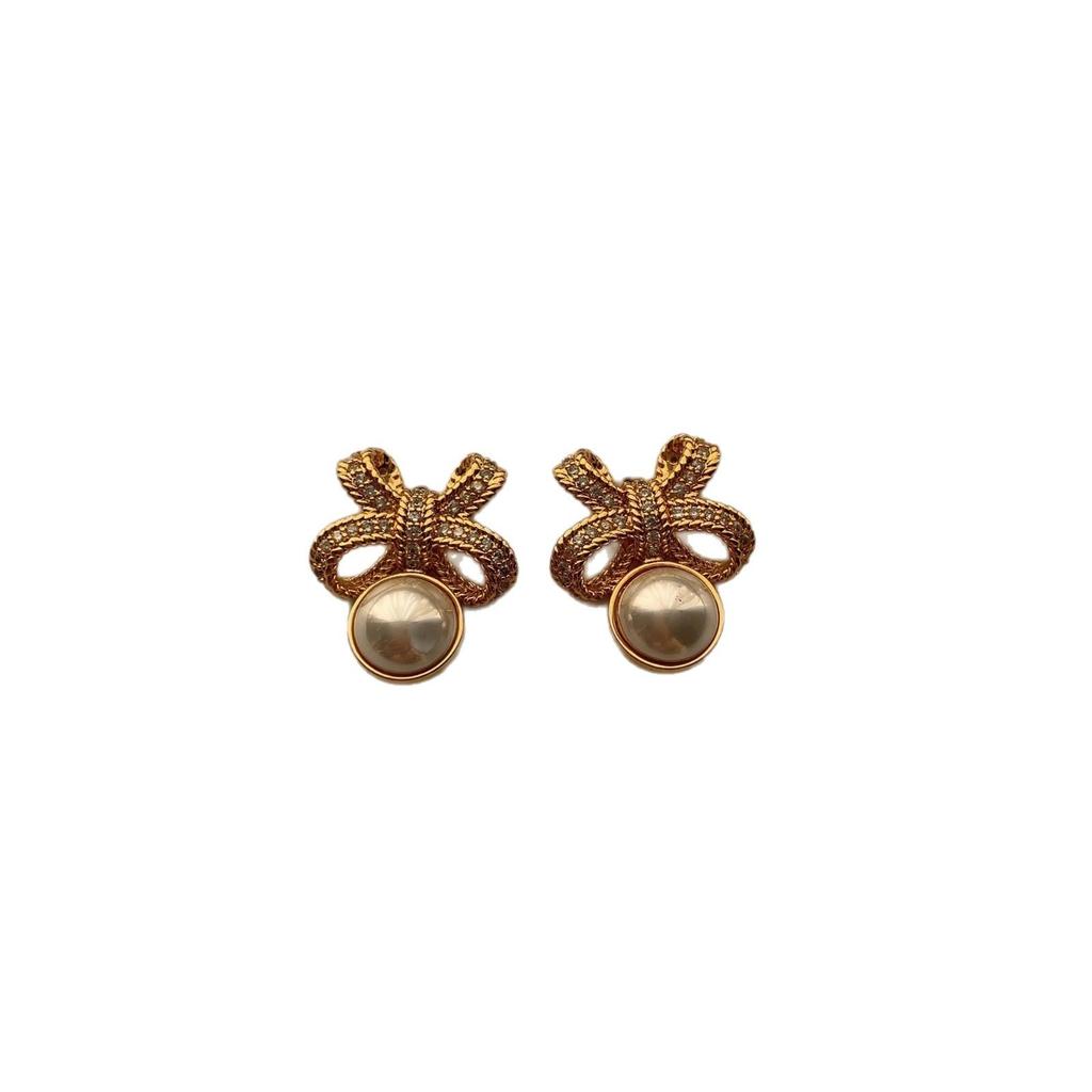 Gentle And Delicate Flower Pearl Zircon Stud Earrings Retro Loose Sweet Luxury Light Luxury High-End Earrings