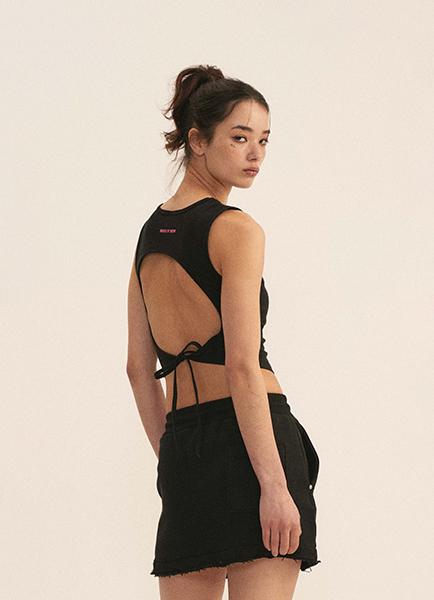 Mtot Oepn-Back Sleeveless (Black)