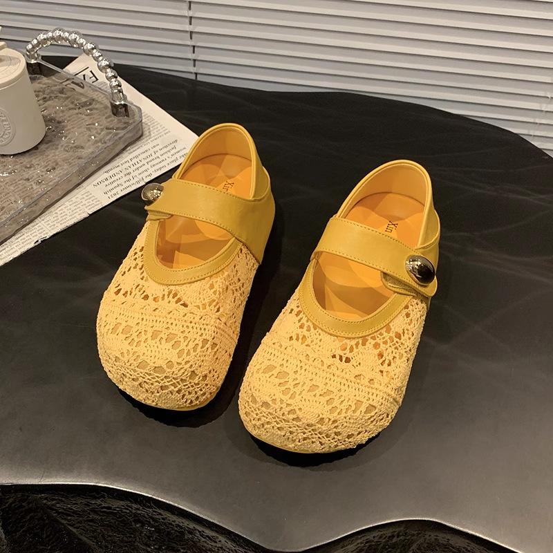 

Two wear thick-soled Mary Jane women s shoes, the new models are beautiful, not tired, hollow and breathable single shoes, summer 35