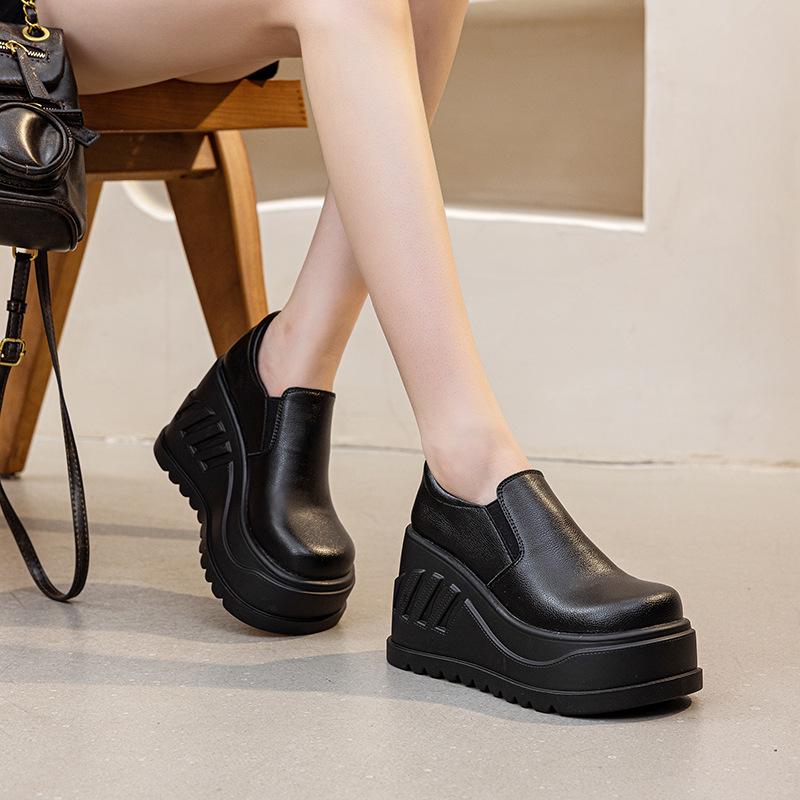 

10Cm women s casual one-pedal loafers spring and autumn 2025 new platform lazy shoes solid color single shoes 39 чорний
