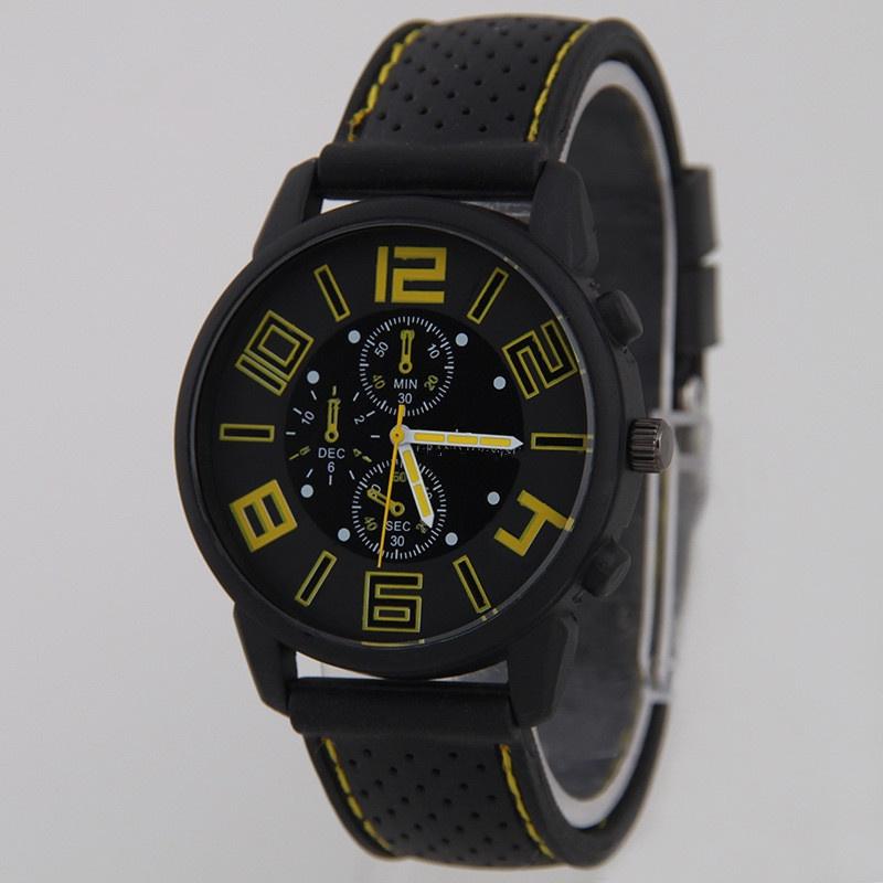 Fashionable Silicone Strap Mechanical Watch For Men Quartz Movement Decorative Design 40.5mm Dial