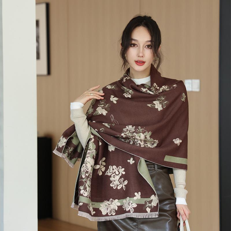 Autumn and Winter New National Style Imitation Cashmere Scarf for Women Versatile Fashionable Retro Scarf High End Double Sided Warm Shawl