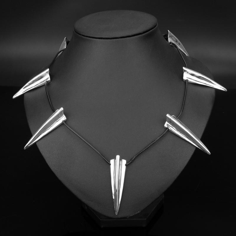 Elegante collar de aleación inspirado en Pantera Negra para hombres y mujeres