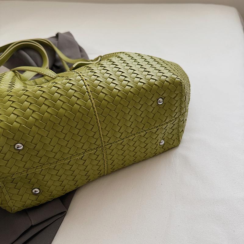 Woven Leather Tote Bag for Women Large Capacity Shoulder Handbag for Work and Shopping