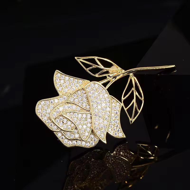 Elegant Rhinestone Rose Brooch for Women's High-End Fashion Commute