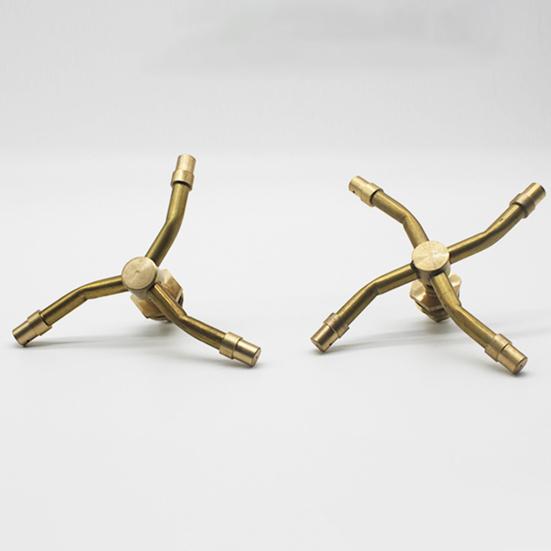 Automatisk roterende dyse hagevanningssystem 360-graders vanning roterende sprinkler Hele avlingssprøyte vanning for plener hager uteplasser