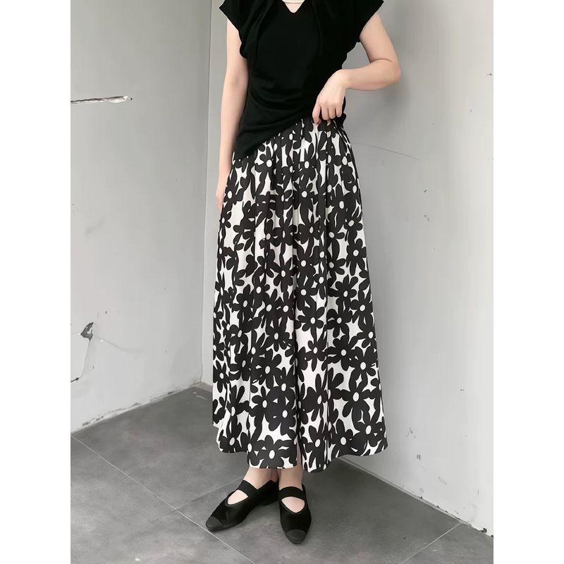 

Summer Is Not to Be Missed! Elegant Girls A Word Chiffon Small Floral Ink Color Series Elastic Waist over the Knee Skirt Black 4XL