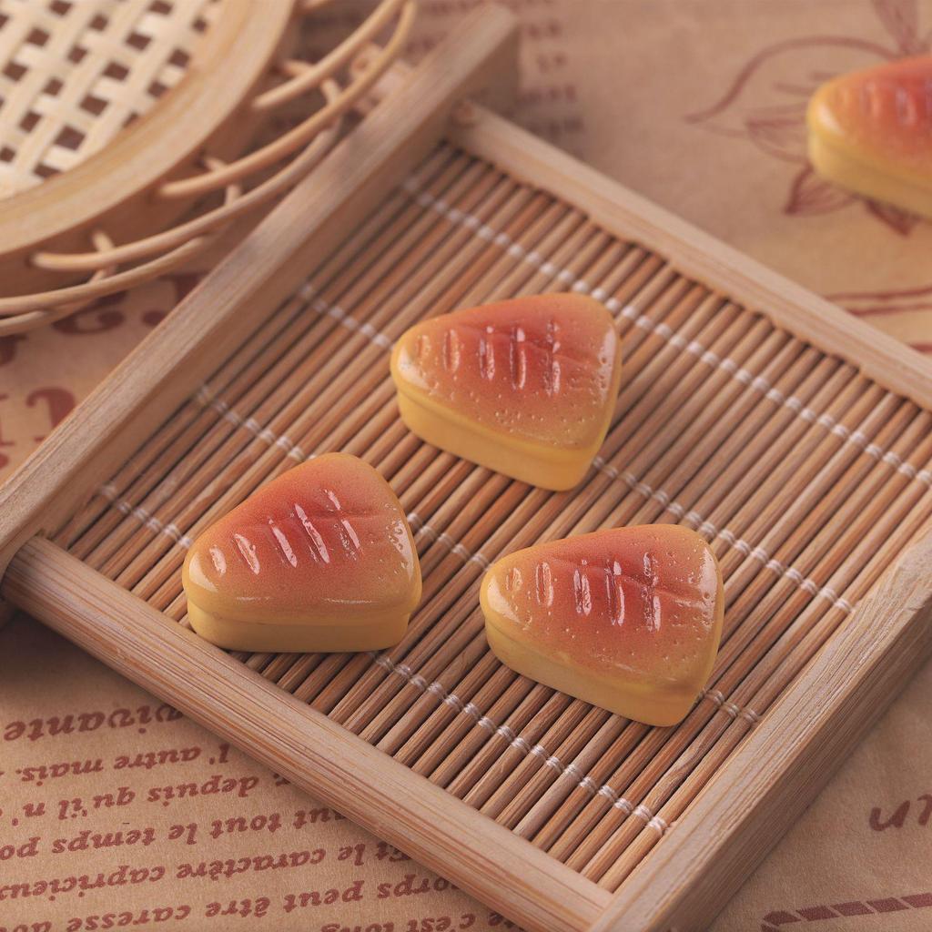 Miniature Bean Paste Roll and Fish Bread Resin Dollhouse Toy Accessories