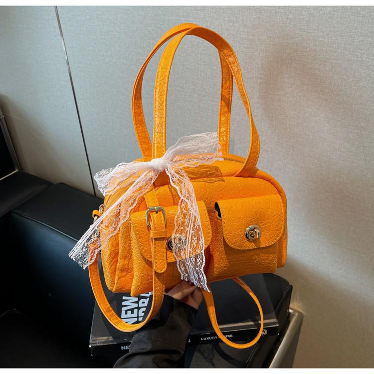

Retro underarm bag women s Korean version ins trendy fashion travel bag 2025 spring new high-end contrasting women s bag помаранчевий