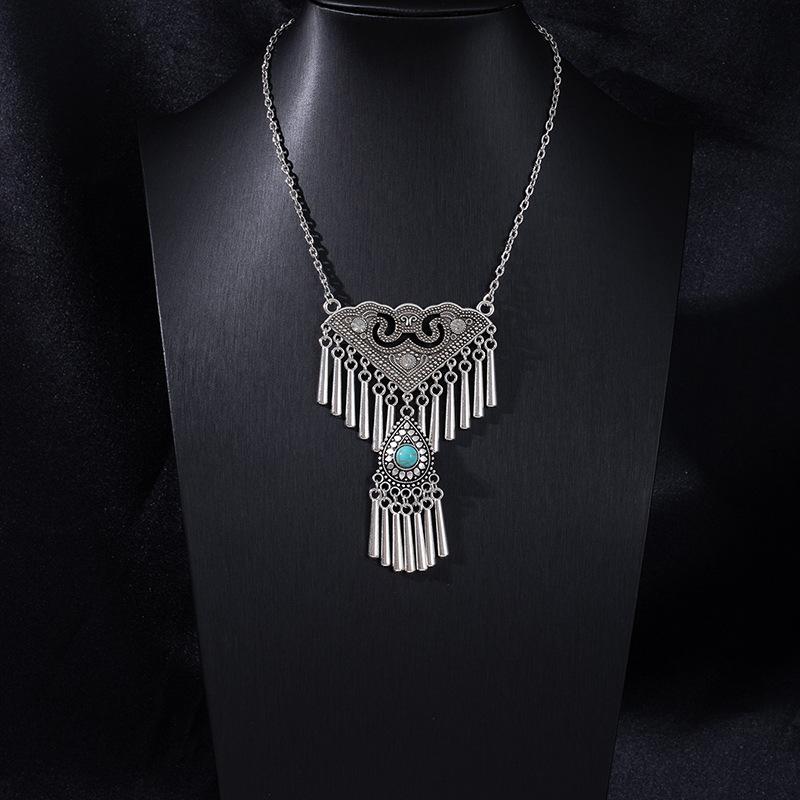 Retro Ethnic Portrait, Coin Tassel Necklace, New Chinese Exotic Collarbone Chain, Miao Jiang Girl Neck Chain