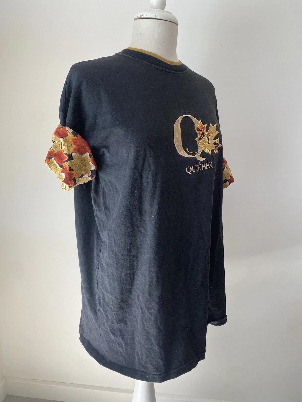 Vintage 90s Cityscape Quebec Maple Canada Embroidered Faded T-shirt Size XL M