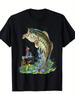 Herren T-Shirt mit Grafikmotiv für Barschfischen Springender Fisch Angler Outdoor T-Shirt