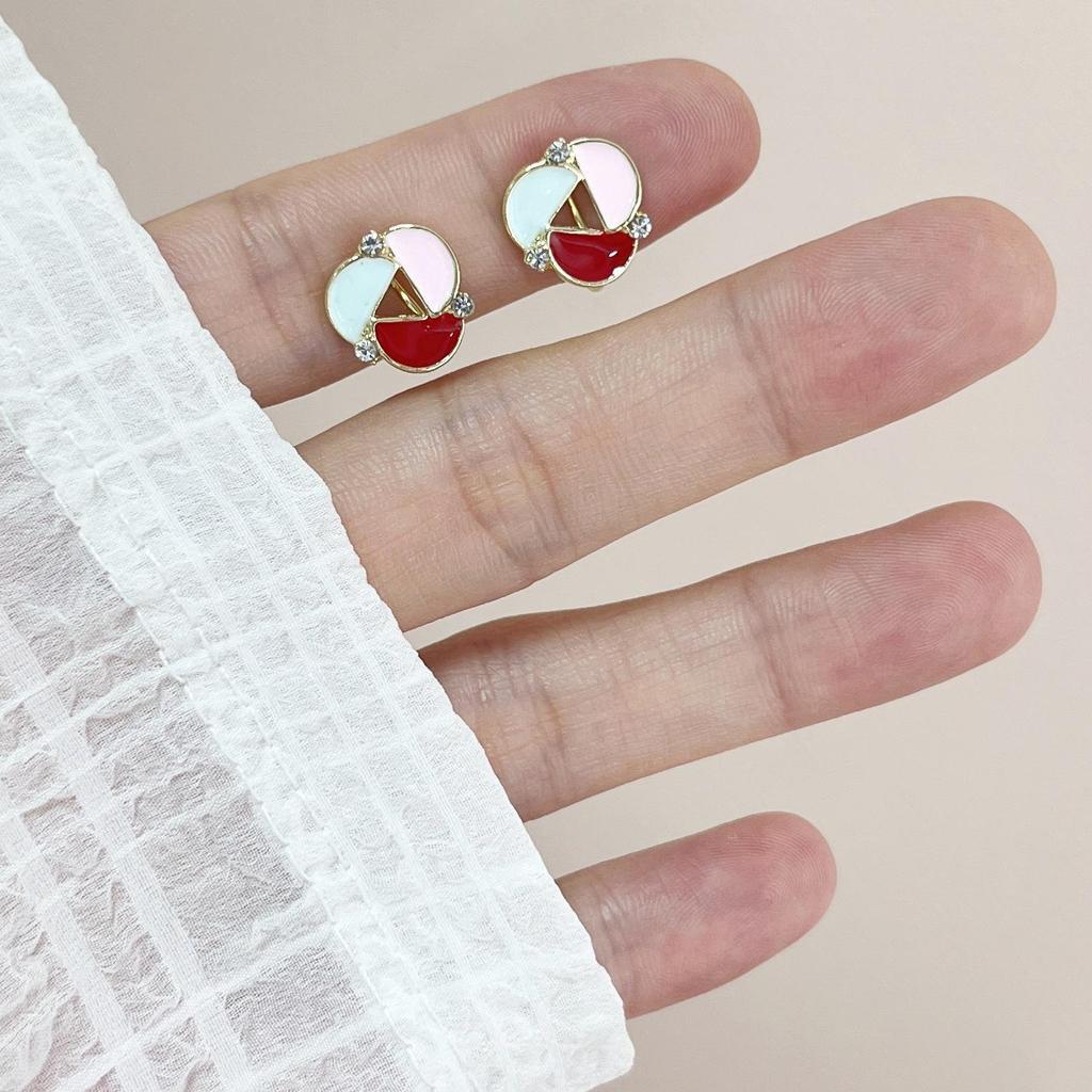 Vintage French Pearl No-Pierce Earrings: Elegant Luxury Clip-ons for Women