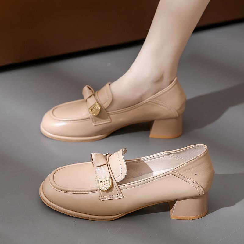 

Модные осенние женские ботинки с квадратным носком и средним каблуком, женские туфли-лоферы с неглубоким вырезом, уличная модная платформа, обувь с металлической отделкой 40 абрикосовый